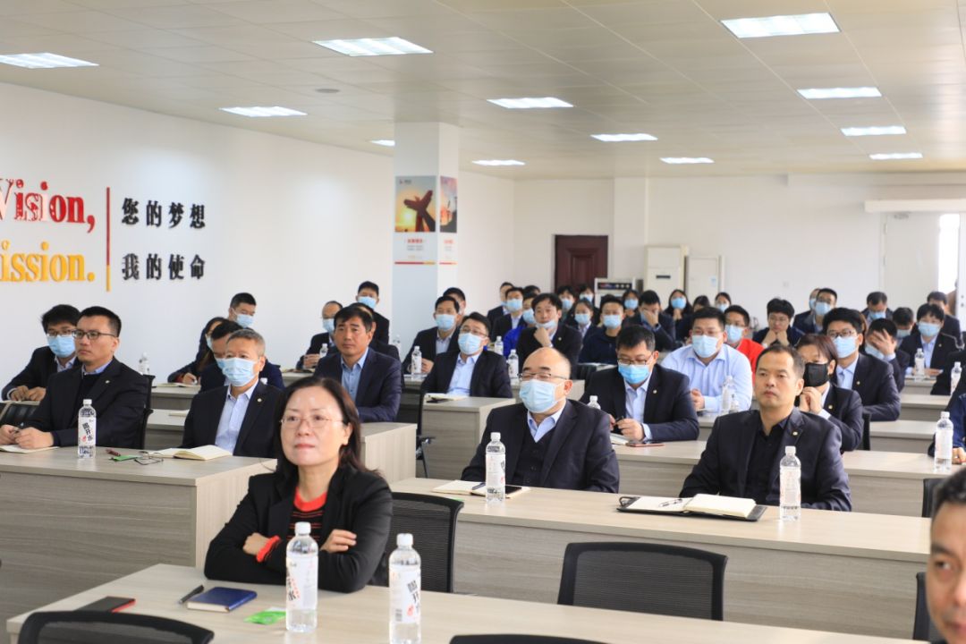 凯发举办“争取历史主动 创造发展奇迹”讲座 喜迎党的二十大召开