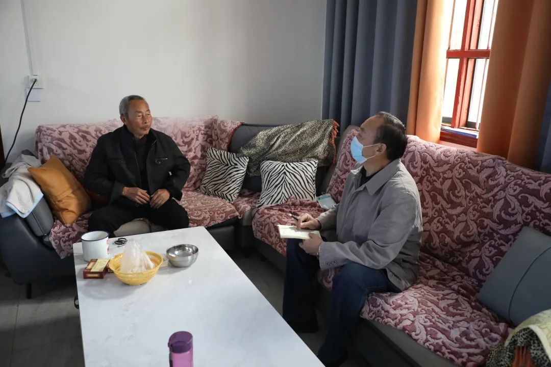 凯发深入结对帮扶村进行走访